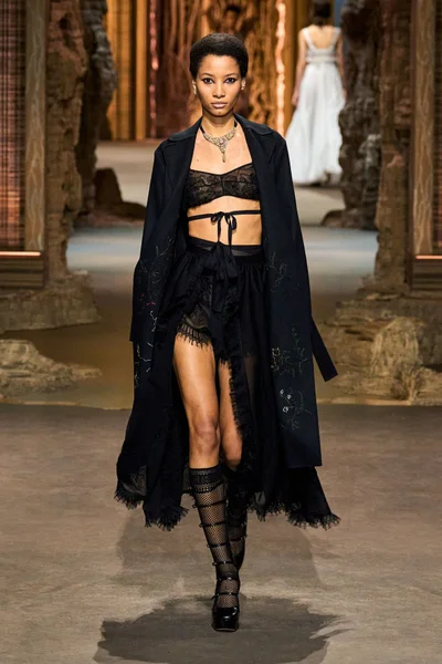 Look 31